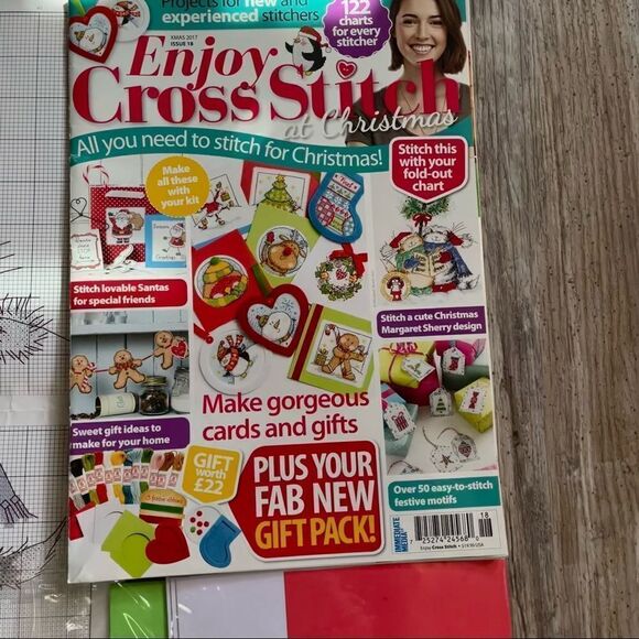 ENJOY CROSS-STITCH CHRISTMAS edition 2017 issue 18 - Picture 1 of 16